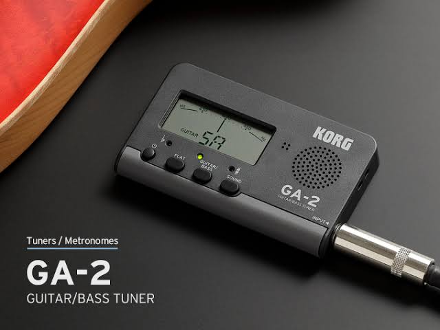 Afinador para guitarra y bajo Korg GA2.