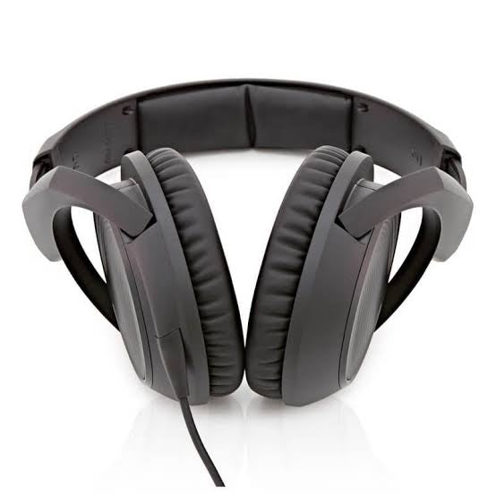 Audifonos Sennheiser HD200PRO.